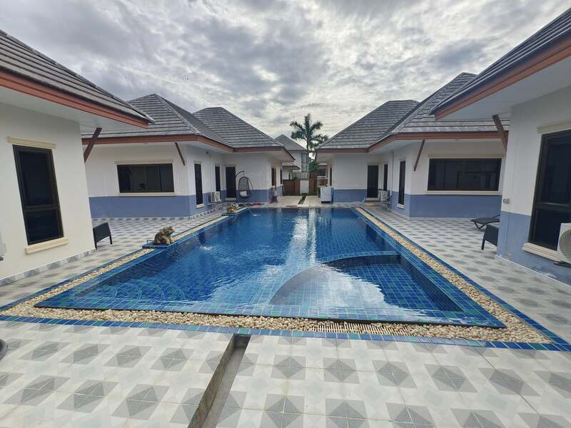 Bulk Sale – 4 Pool Villas in Pattaya for Only 15 Million THB