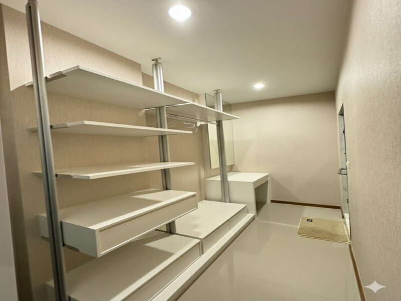 The Green Boulevard Condo – Prime Location with Tenant
