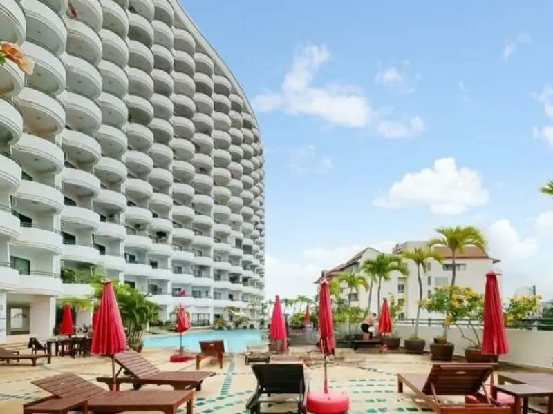Luxury Condo on Pratumnak Hill 5 Balconies with Jacuzzi