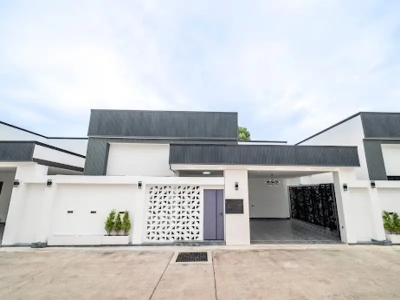 Luxury Pool Villa For Sale / Rent Pattaya in North Pattaya