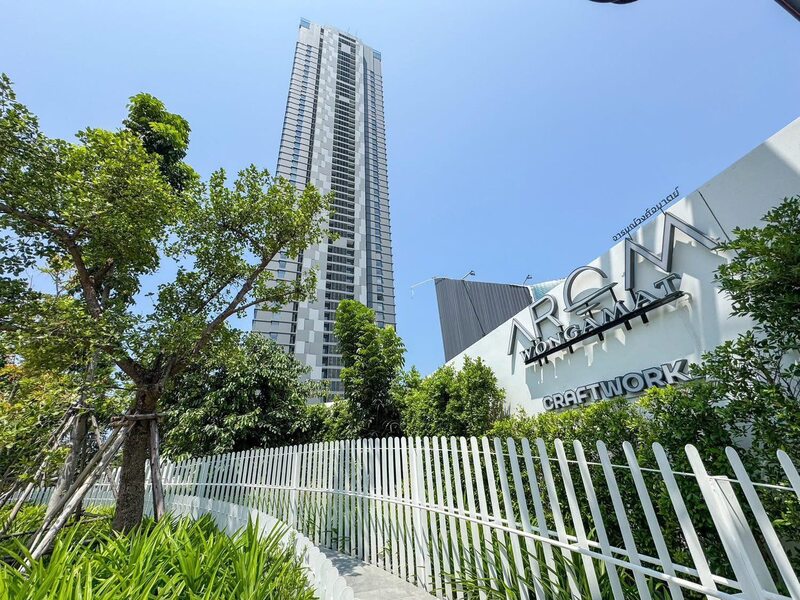 Ultra-Luxury Beachfront Condo | Sale