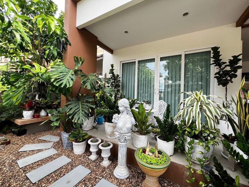 Urgent Sale! 2-Storey House Near Bang Saray Beach