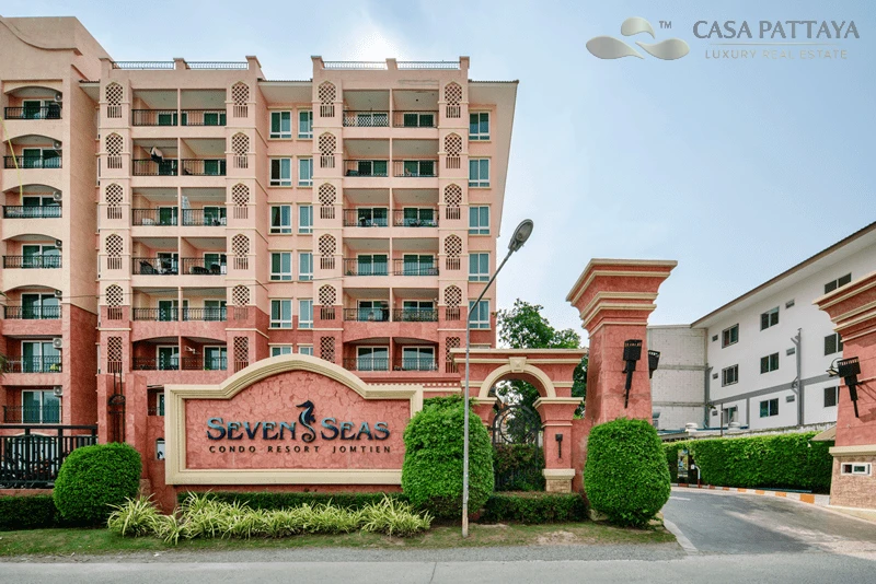Seven Condo Pool View for Sale & Rent 7th Floor